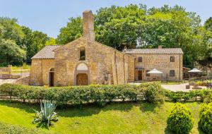 Zahrada ubytování Residence with swimming-pool and thermal pools in Sorano