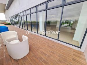 Rõdu või terrass majutusasutuses Trio Luxury Suites