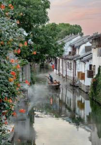 民宿附近的河景