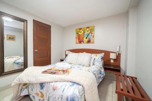 Cama ou camas em um quarto em Imperial Inn Hospedaje Turistico