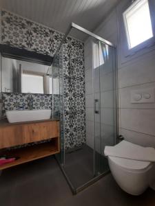 A bathroom at Adil Pansiyon
