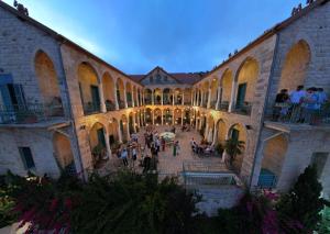 Το κτήριο όπου στεγάζεται  το ξενοδοχείο