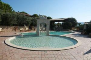 The swimming pool at or close to Agriturismo Colle Mura