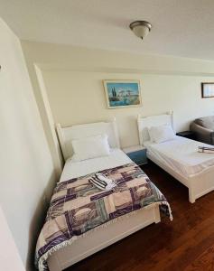 Ένα ή περισσότερα κρεβάτια σε δωμάτιο στο Beautiful Townhouse In Toronto