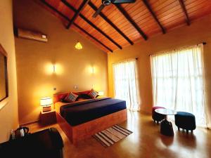 Postel nebo postele na pokoji v ubytování Art Yala Boutique Resort