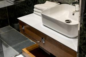 Fotografie z fotogalerie ubytování BOLT Boutique Hotel v destinaci Lezhë