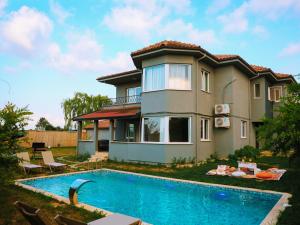 Bazén v ubytování MY RESORT PRİVE nebo v jeho okolí