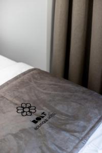 Postel nebo postele na pokoji v ubytování BOLT Boutique Hotel