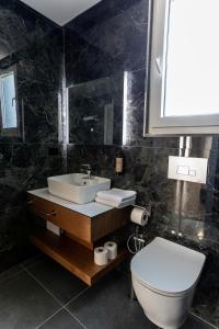 Koupelna v ubytování BOLT Boutique Hotel