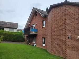 Budova, kde se apartmán nachází + 3 fotografie