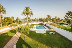 Swimmingpoolen hos eller tæt på Villa Taray