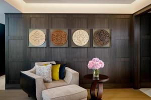 Istumisnurk majutusasutuses The Alexander, a Luxury Collection Hotel, Yerevan