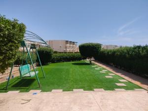 Zona de juegos para niños en ras sidr راس سدر اجمل شاليه جاهز كامل فى احسن مكان فى مصر جولدن بيتش1 راس سدر 8 fotos más