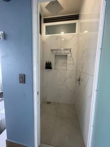 Hotel Mi Linda Tierra的一间浴室