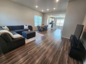 Posezení v ubytování Spacious Retreat 5 Min from Lake Conroe