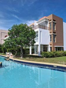 Πισίνα στο ή κοντά στο Villa Pool Access Boathouse Hua Hin