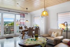Posezení v ubytování Ferienwohnung Vierheller