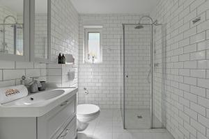Ένα μπάνιο στο Szarlota - Dom na Kaszubach by Downtown Apartments +27 φωτογραφίες