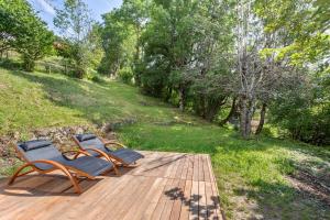 Zahrada ubytování Chalet with a breathtaking view - Gruyère region + 14 fotografií