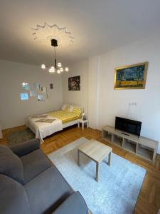 Χώρος καθιστικού στο Julia Apartman