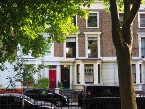 Stunning property overlooking local park