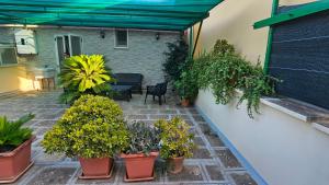 Zahrada ubytování case vacanze, La casa di Angelo, con terrazzo