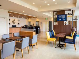 Kuchyň nebo kuchyňský kout v ubytování Comfort Hotel Hikone