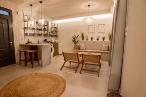 Kuchyň nebo kuchyňský kout v ubytování Serenity luxury villa