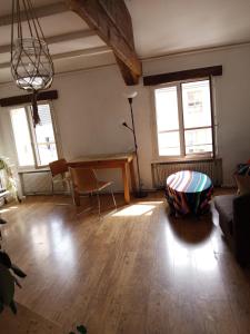 Χώρος καθιστικού στο Saïdo Loft