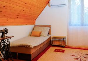 Ένα ή περισσότερα κρεβάτια σε δωμάτιο στο Pineview House