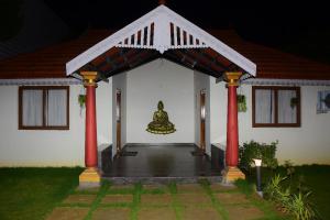 Budova, kde se penzion nachází + 5 fotografií