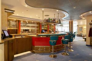 Lounge nebo bar v ubytování Hotel Zum Schiff