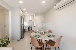 Kuchyň nebo kuchyňský kout v ubytování New-exclusive 2-bedroom Apt In Molas Lpez Area