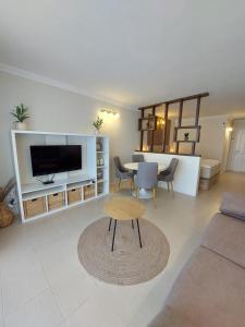 Et opholdsområde på Canary Sun Apartment