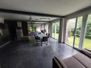 Kuchyň nebo kuchyňský kout v ubytování Lake Harelbeke