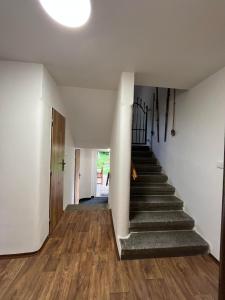 Galería fotográfica de Apartmán Pod Sjezdovkou en Český Jiřetín