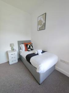 Gallery image of Coventry Comfort 5-Bedroom Home in Coventry +12 photos