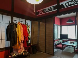Ảnh trong thư viện ảnh của TRAVELERZ YOKOHAMA Demon Slayer House ở Kikuna +31 ảnh