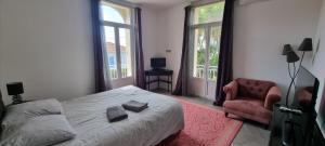 Posteľ alebo postele v izbe v ubytovaní SUPERBE MAISON 6 ch, 4 sdb, terrasses et billard