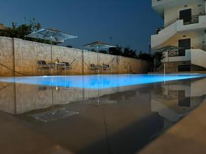 Bazén v ubytování Nancy - Chara Apartments nebo v jeho okolí