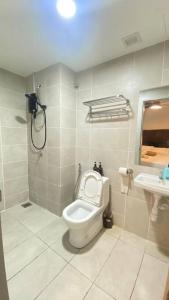 Koupelna v ubytování NEAR SUBANG AIRPORT Dk Impian Studio 1-3 pax