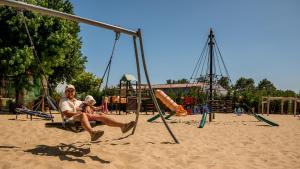 Photo de la galerie de l'établissement Camping Village Le Vieux Port*****, à Messanges