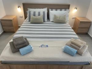 Кровать или кровати в номере Deda Apartments