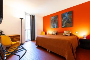 Postel nebo postele na pokoji v ubytování Hotel Burrhus + 33 fotografií