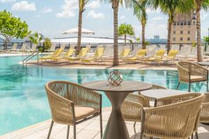 Bazén v ubytování Gale Miami Hotel & Residences nebo v jeho okolí