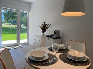 Příslušenství pro přípravu čaje a kávy v ubytování APARTMÁNY ŠÁRKA