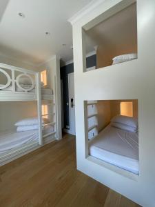 Postel nebo postele na pokoji v ubytování Hostel Lybeer Bruges