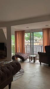 Φωτογραφία από το άλμπουμ του Aluna 3 στο Βίσεγκραντ