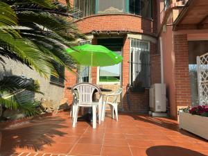 Ảnh trong thư viện ảnh của Agrihome Di Alberto Giuseppe Gulotta B&B Bella Vista Appartamento Salvia ở Massarosa