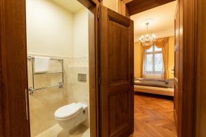 Kúpeľňa v ubytovaní Zlatý Pelikán Apartments